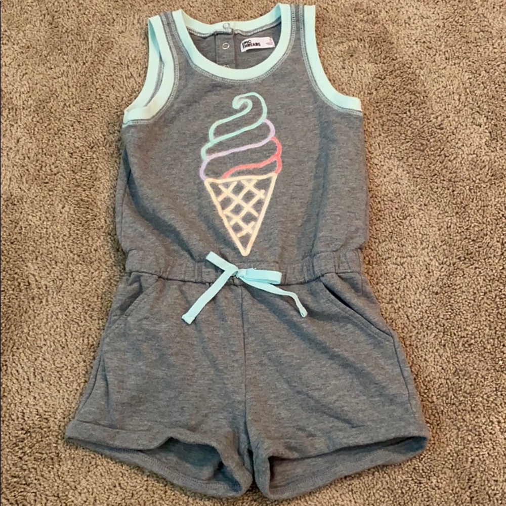 🌟HP🌟🌺 Epic Threads Girls Romper🌺